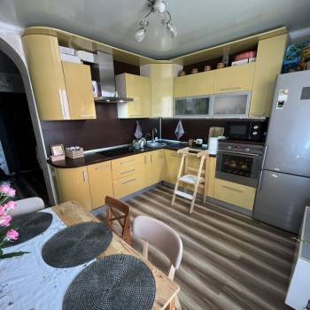 Продается 2-х комнатная квартира, 57 м²