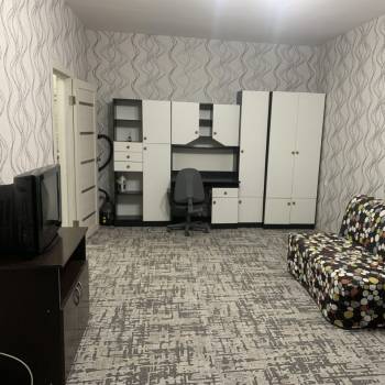 Сдается 1-комнатная квартира, 46 м²