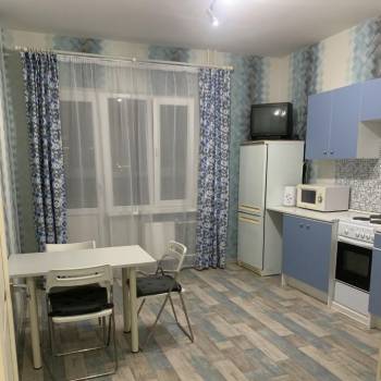 Сдается 1-комнатная квартира, 46 м²