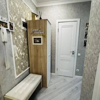 Продается 1-комнатная квартира, 43 м²