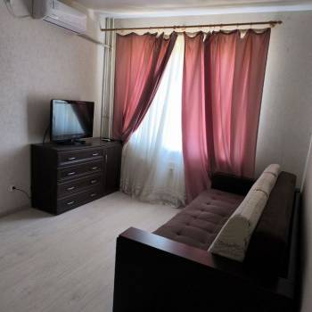 Сдается 1-комнатная квартира, 37 м²