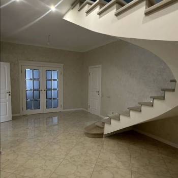 Продается Дом, 242 м²