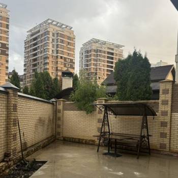 Сдается Дом, 300 м²