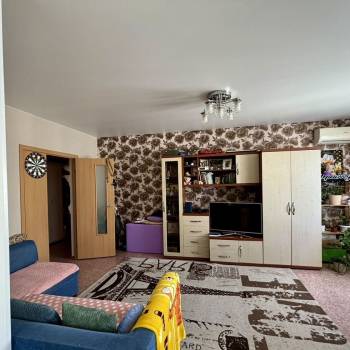 Продается 3-х комнатная квартира, 90,6 м²