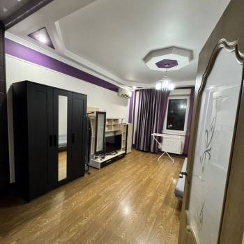 Сдается 1-комнатная квартира, 49 м²