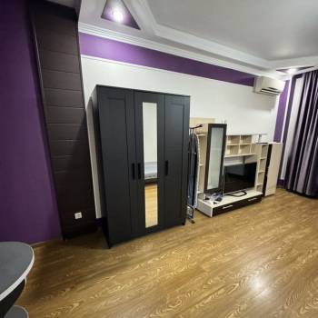 Сдается 1-комнатная квартира, 49 м²