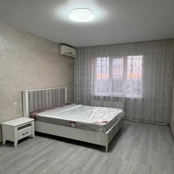 Сдается 1-комнатная квартира, 43 м²