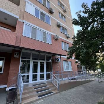 Сдается 1-комнатная квартира, 47 м²