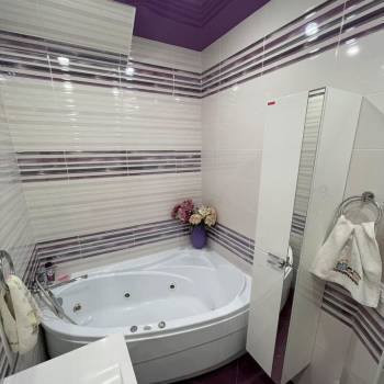 Продается Многокомнатная квартира, 84,5 м²