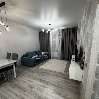 Сдается 1-комнатная квартира, 42 м²
