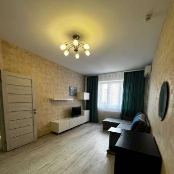 Сдается 1-комнатная квартира, 38 м²
