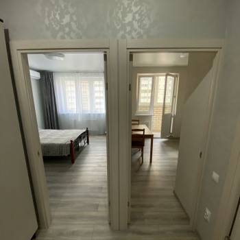 Продается 1-комнатная квартира, 36 м²