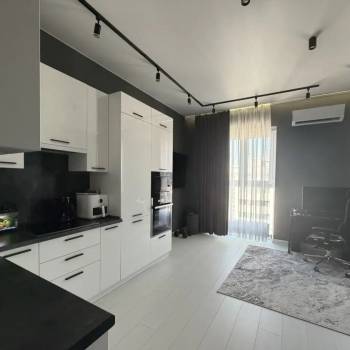 Сдается 1-комнатная квартира, 42 м²