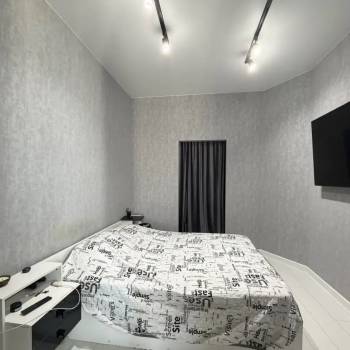Сдается 1-комнатная квартира, 42 м²
