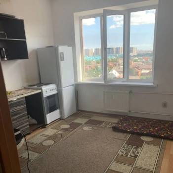 Продается 1-комнатная квартира, 46 м²