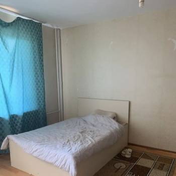 Продается 1-комнатная квартира, 46 м²