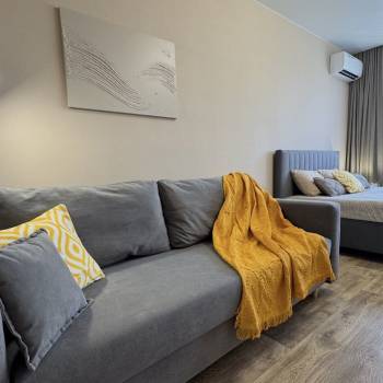 Сдается 1-комнатная квартира, 42 м²