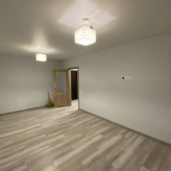Продается 1-комнатная квартира, 43 м²