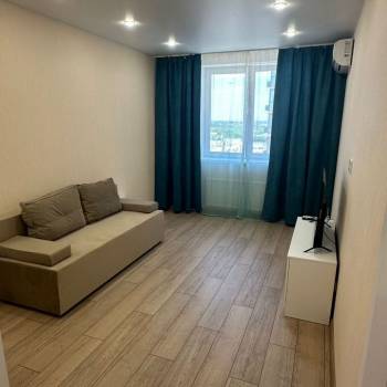 Продается 1-комнатная квартира, 35 м²
