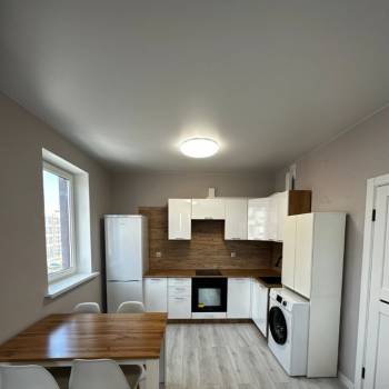 Сдается 1-комнатная квартира, 42 м²