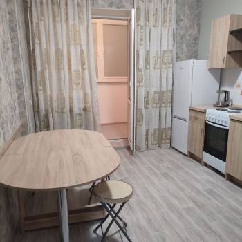 Сдается 1-комнатная квартира, 44 м²