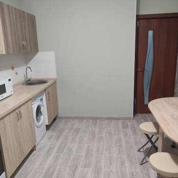 Сдается 1-комнатная квартира, 44 м²