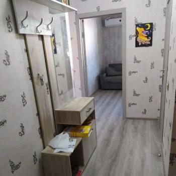 Сдается 1-комнатная квартира, 49 м²