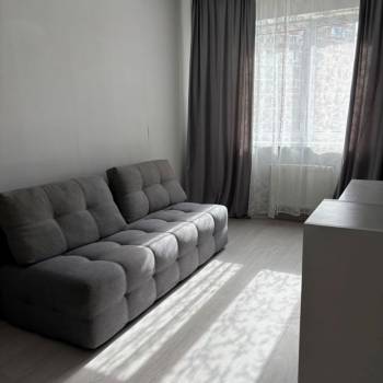 Продается 1-комнатная квартира, 35,6 м²