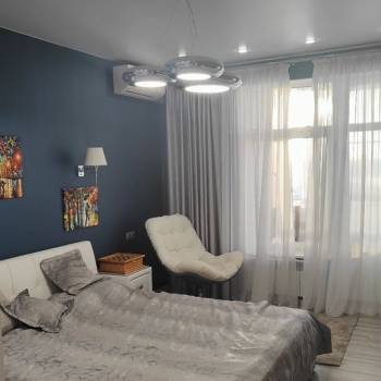 Сдается 2-х комнатная квартира, 94 м²