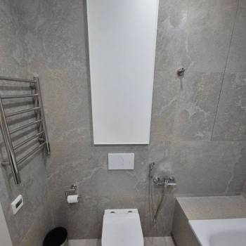 Продается 1-комнатная квартира, 50 м²