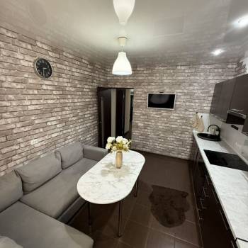Сдается 1-комнатная квартира, 55 м²