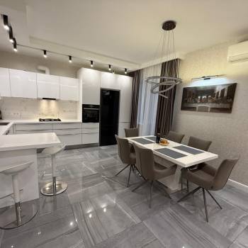 Продается Многокомнатная квартира, 127,2 м²