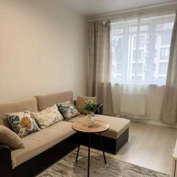 Сдается 1-комнатная квартира, 35 м²