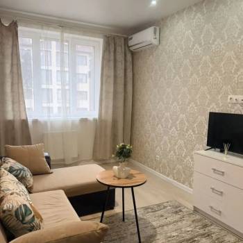 Сдается 1-комнатная квартира, 35 м²