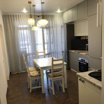 Продается 1-комнатная квартира, 50 м²