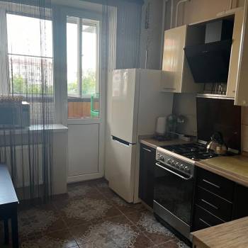Сдается Многокомнатная квартира, 80 м²