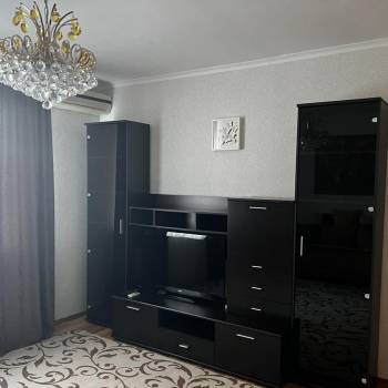 Сдается Многокомнатная квартира, 80 м²
