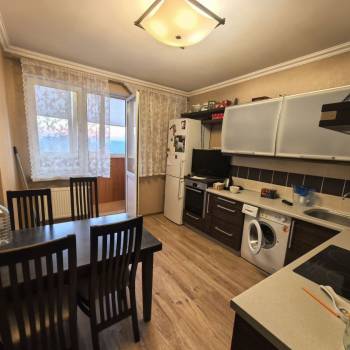 Продается 1-комнатная квартира, 43,2 м²