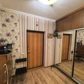 Продается 1-комнатная квартира, 43,2 м²