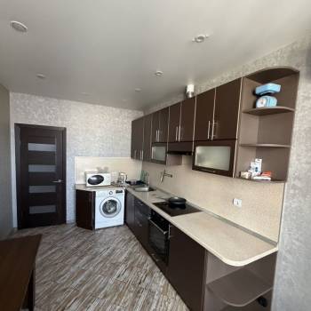 Сдается 1-комнатная квартира, 42 м²