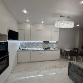 Сдается Многокомнатная квартира, 60 м²