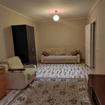 Продается 1-комнатная квартира, 39,7 м²