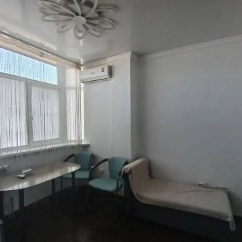 Сдается 1-комнатная квартира, 42 м²