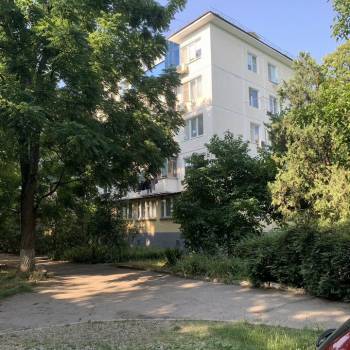 Продается Многокомнатная квартира, 59,6 м²