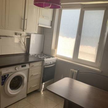 Продается Многокомнатная квартира, 59,6 м²