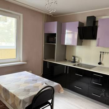 Сдается 1-комнатная квартира, 38 м²