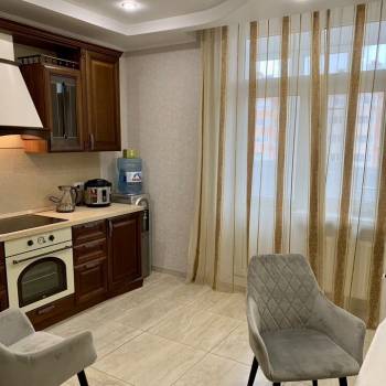 Сдается 1-комнатная квартира, 38 м²