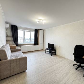 Сдается 2-х комнатная квартира, 65 м²