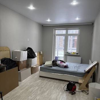 Продается 1-комнатная квартира, 42 м²