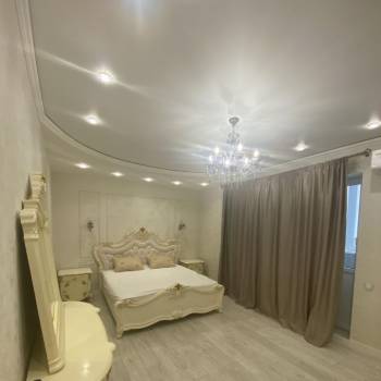 Сдается 1-комнатная квартира, 64 м²